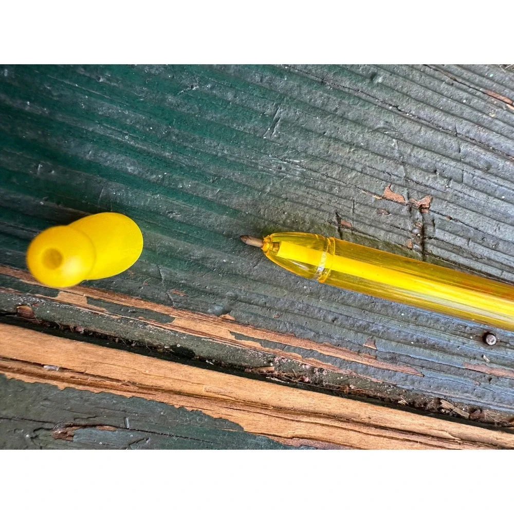 Vintage Disney Dumbo Feather Pen Yellow‎ Marabou Collectible Souvenir